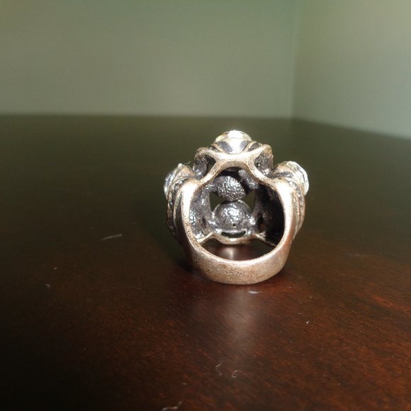 Big ring with faux crystals- costume jewelry - Picture 4 of 12